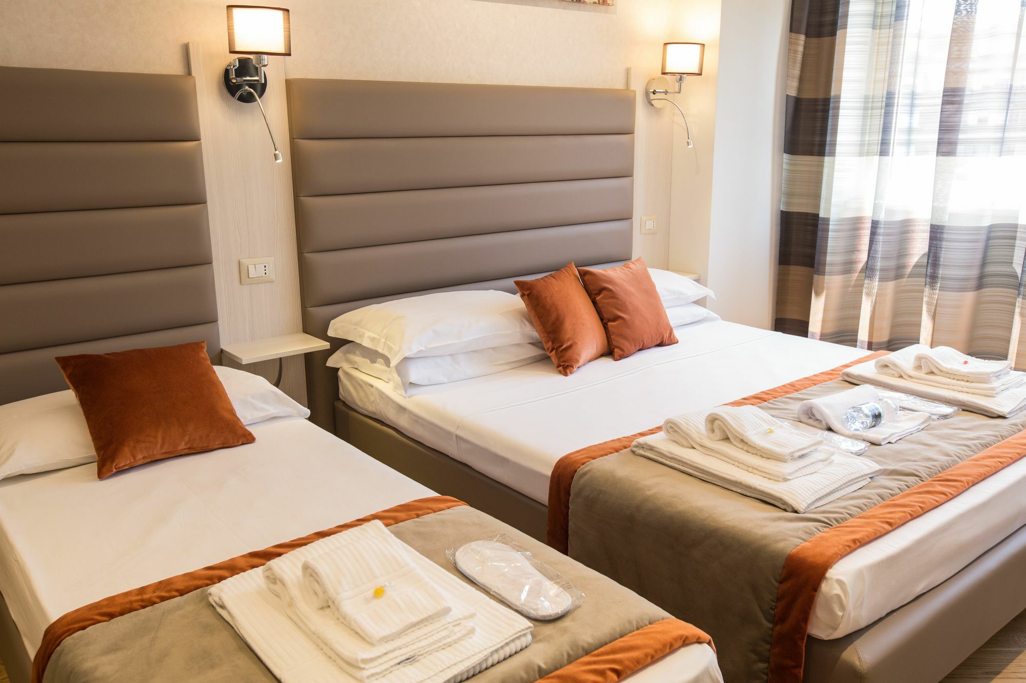 วาติกัน ซิตี้ เรอแล Hotel โรม ภายนอก รูปภาพ